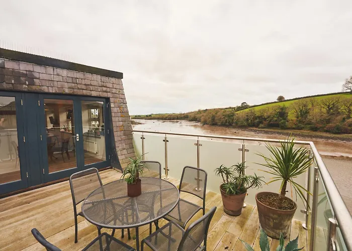 Pet Friendly hotel: Crabshell Apartment